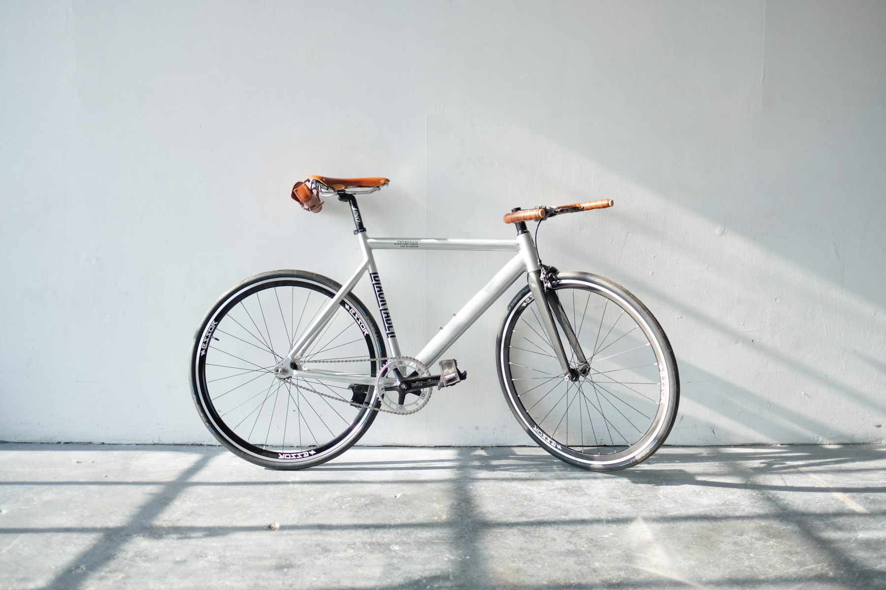Modern commuter e-bike on an urban street